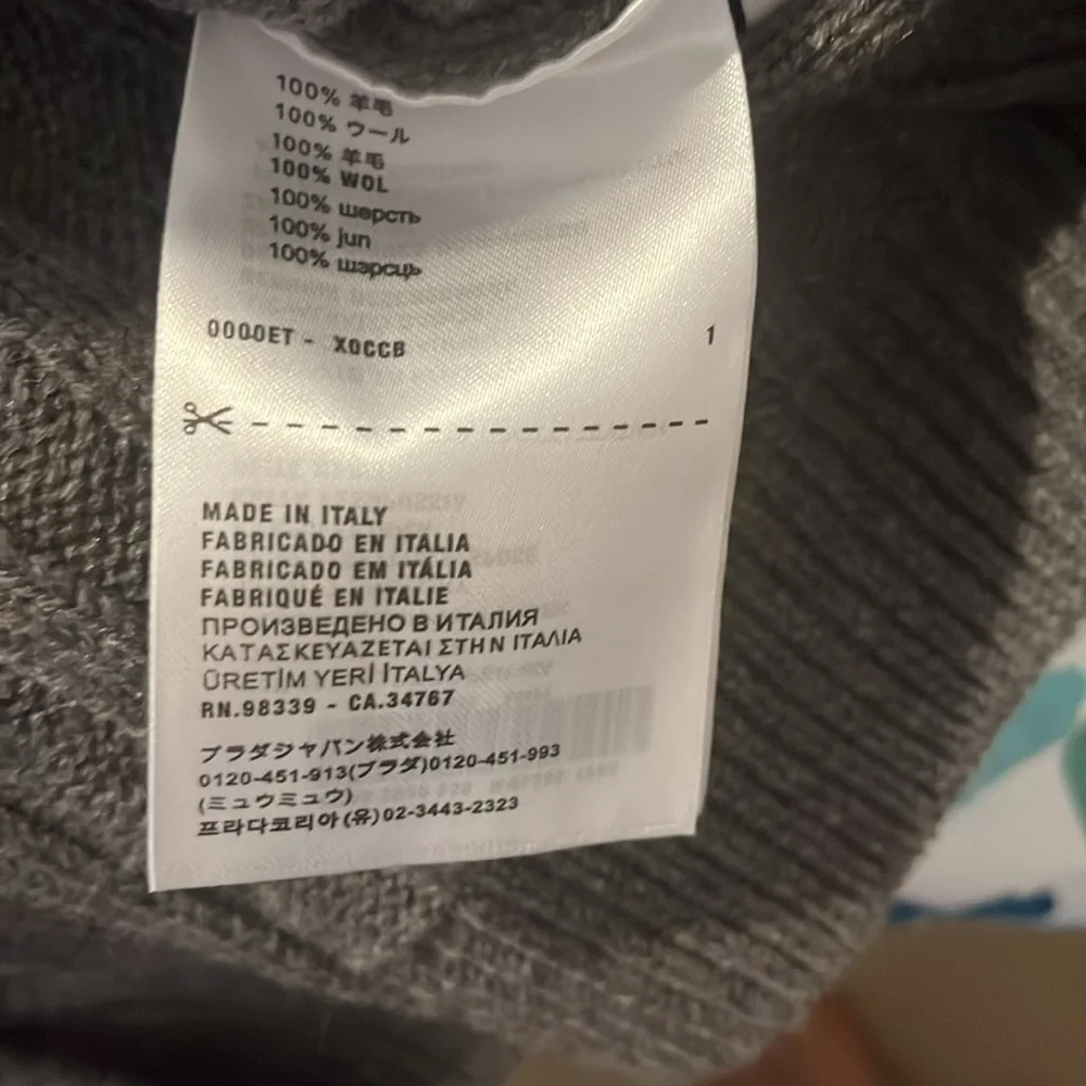Miu Miu Wool Women’s Grey Red Cropped Sweater Size Small